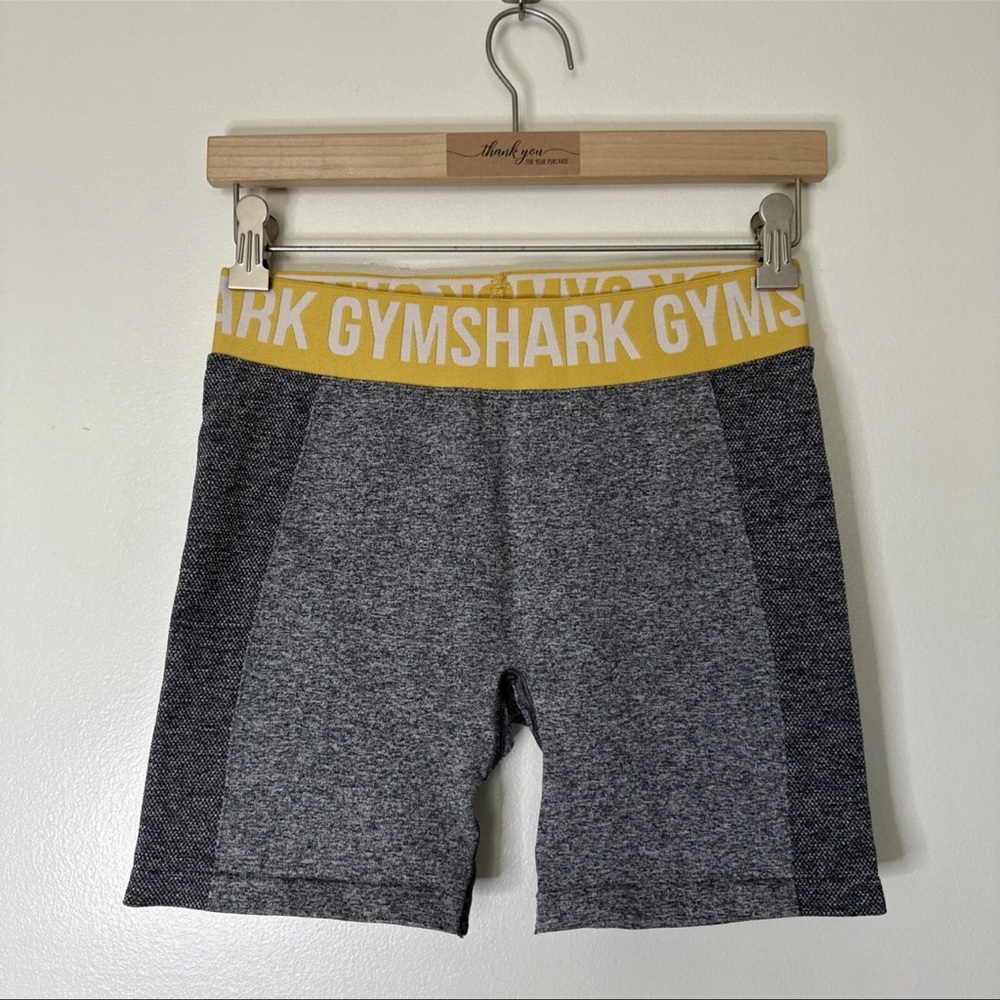 Gymshark Women Shorts Size M Flex Compression Heater Charcoal Yellow Waist Band